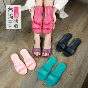 Ultra-Light EVA Slippers for Men And Women Home Indoor Bathroom Anti-Slip Odor-Resistant Summer Slippers Couple Matching