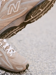 New Balance 204L รองเท้าผ้าใบลำลองพื้นบางสไตล์เรโทรสำหรับเดินคู่แฟชั่นสำหรับผู้ชายและผู้หญิง