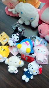 [Direct from Japan] Stock SG 100% Original Sanrio Japan Cute Kuromi Cinnamoroll Mini Plush Keychain