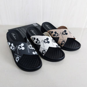 Azgalery SPT-53 Sandal Selop Datar Wanita Kekinian Trendy Bahan Karet PVC Praktis Anti Selip Motif Karakter Kartun Woman Flat Shoes COD