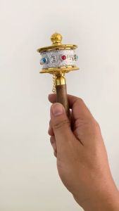 [Hàng sẵn] Kinh luân cầm tay Om Mani Padme Hum - Kinh luân Tây Tạng loại to 18cm