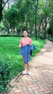 Sét Đồ Bộ Đồ Lửng Cổ Tim Mặc tại nhàÁo Tay Ngắn Sẻ Tà Chất Vải Tăm Thái. Nữ Women