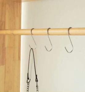 ตะขอแขวน 1แพ็ค4 อัน ถูกที่แขวนติดผนัง ตะขอตัวส S ตะขอคุณภาพดี ตะขอรูปตัว S อย่างเหมาะสมสำหรับการแขวนในครัว แข็งแรง ไม่เป็นสนิม ตะขอสแตนเลส