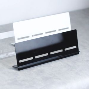 Pajangan Jam Tangan Stand Display Akrilik 4 - INPI House