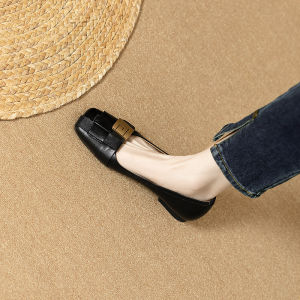 French Braid Vintage Metal Buckle Flat Heel Soft Bottom Grandma Shoes Womens Fashionable Slip-On round Toe Leather Single Shoes