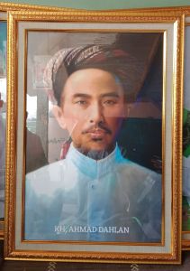 Bingkai Kaca Foto Pahlawan 30x40