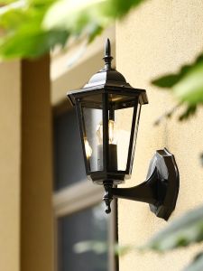 VINCAN | Waterproof Solar Outdoor Wall Light
