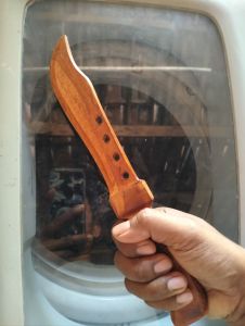 Belati Kayu - Belati Kayu Miniatur peralatan latihan Silat Beladiri IPSI - Belati