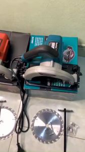 Máy Cắt Gỗ Cầm Tay 185mm Makita M5801B ( tặng kèm lưỡi cưa gỗ theo máy )