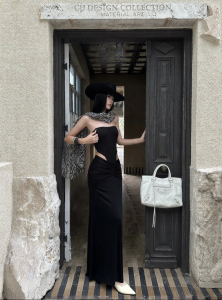 VENUIE | Corseted Fishtail Sleeveless Dress