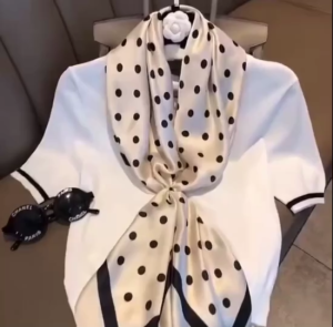 ผ้าพันคอผ้าซาติน ผ้าคลุมไหล่ซาติน ผ้าพันคอ ผ้าไหมซาติน ขนาด 90*90ซม สินค้าพร้อมส่งในไทย