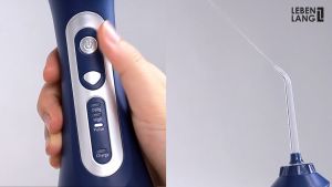 Máy tăm nước LEBENLANG cầm tay LBT1486W chống thấm nước tặng kèm đầu xịt và túi vải đựng máy cao cấp - hàng chính hãng