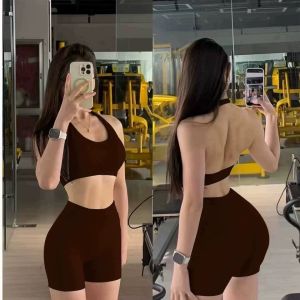 ชุดออกกำลังกายสตรีเอวสูงกระชับสัดส่วน เสื้อกั๊กแขนกุดคอวีและกางเกงขาสั้นระบายอากาศได้ดีสำหรับฤดูร้อนปี 2025