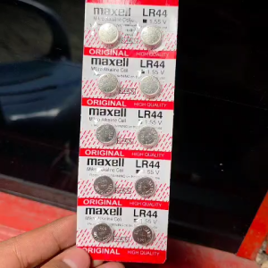 1 LEMBAR BATRE MURAH LR 44 / AG13 BATERE HARGA PER LEMBAR ISI 10 BIJI BATERAI KALKULATOR