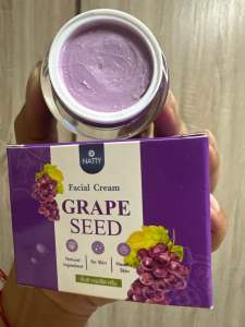 ครีมเมล็ดองุ่น แท้100% ปรับสภาพผิวหน้า (แพคเกจใหม่)ขนาด15กรัม ทาทุกวันก่อนนอน