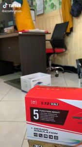 Mainan Anak Pesawat Helikopter  Accousto Optic Toys 721P /Mainan Keren Anak Helikopter Apache Helicopter Acoustic Optic Toys 1:72 Scale  Design Simulation Mainan Helikopter Bisa Berjalan Dan Menyala Menggunakan Baterai