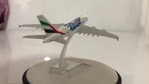 2025JASON TUTU Emirates Airbus A380 Aircraft Diecast Metal 1/400 Scale Miniature Airplane Model Planes Drop shipping