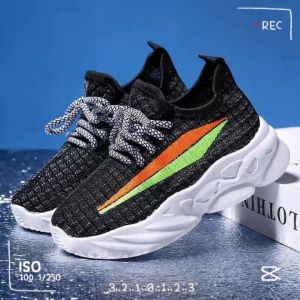 รูปร่างแนะนำ SQShop รองเท้าผ้าใบเด็ก ด้วยสไตล์เกาหลี ง่าย น่าใส่ และพื้นนิ่ม สวยใส สามารถรองรับได้ผ่านยุคน้อยและของ 💖