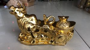 Tượng Trâu Kéo Tiền Vàng Tài Lộc