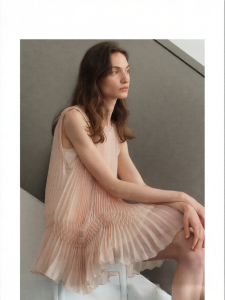 epoque de rueen | Heavily Pleated Shimmer Effect Sleeveless Blouse Summer