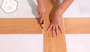 Sticker Lantai & Sticker Dinding Model Urat Kayu Vinyl