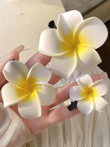 New 2025 Egg Flower Hair Clip Side Hair Accessories Beachy Ear Flank Hairpins Womens Original Design Fresh out Fashion Jewelry
