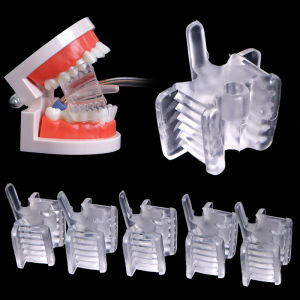 ชุดอุปกรณ์ทันตกรรม 5 ชิ้น ทำจากซิลิโคน ประกอบด้วยบล็อกกัดแบบซิลิโคน จุกดูดน้ำลาย ที่ดูดน้ำลาย ที่ดึงแก้ม และแผ่นรองกัด