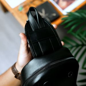 Tas Selempang Pria Kulit Sapi Leaderbag Terbaru Warna Hitam Waterproof Atau Waistbag Cowok Branded Tas Slingbag Kulit ATHENA