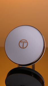 O.TWO.O 3 Color Silky Moisturizing Makeup Pressed Powder More Delicate No Flying Powder Long-Lasting Cosmetic