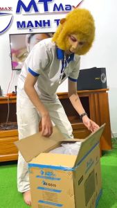 SIÊU PHẨM-Loa Xách Tay Karaoke SG10 - Loa Nghe Nhạc Siêu Hay Âm Bass Mạnh Mẽ Âm Thanh Cao Cấp Hát Karaoke Mọi Lúc Mọi Nơi Đi Kèm 2 Micro Không Dây Bảo Hành 12 Tháng