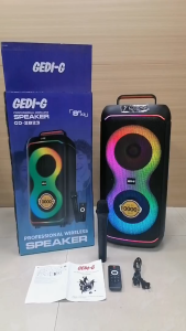 ลำโพงบลูทูธใหญ่ รุ่น GD-2823 ขนาด 8 นิ้ว 2 ดอก รีโมทพร้อมไมค์ลอย และสามารถปิดเปิดไฟได้ ใช้ได้USB/TF/Remote/MIC/AUX เหมาะกับการร้องเพลง เบสดีมาก Bluetooth Speaker