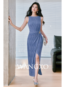 WANGXO | Metal Buckle Pleated Shiny Waist-Hugging Knit Dress