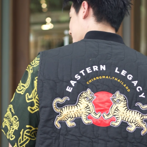 (๋JUN) Base Ease Vest เสื้อกั๊ก สีดำ ปักลาย