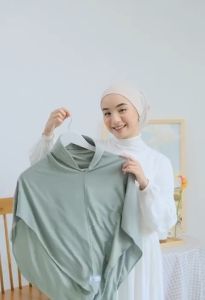 Hijab Lana Instan Size L Jersey Langsung Slup Anti Ribet Bergo Busa Casual Kerudung Nyaman