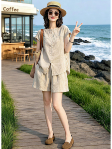 Shalldoer | Retro Loose Fit Slimming Short Sleeve Shirt and Casual Shorts Two Piece Set