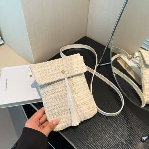 2024 New Summer Fashion Straw Woven Crossbody Phone Bag Womens Single Shoulder Beach Vacation Bag Stylish Compact Size