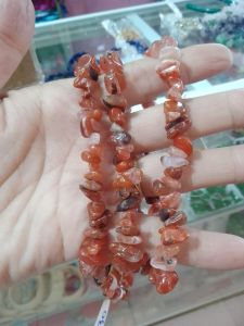 Dây đá thạch anh vụn tự nhiên khoan sẵn lỗ