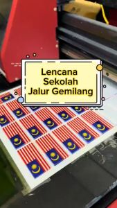 LENCANA JALUR GEMILANG SEKOLAH PELAJAR SEKOLAH MURID MURID IBU BAPA GURU MALAYSIA SEKOLAH MENENGAH KEBANGSAAN SEKOLAH KEBANGSAAN