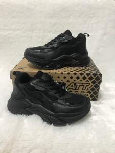 Sepatu sekolah PROATT CML 4wrn 37-40 & LDN 510 sz 33-41(FREE KAOS KAKI)