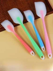 Silicone Scraper Integrated Cake Butter Knife Baking Tool High Temperature Resistant Shovel For Home Kitchen Stirring Scraper