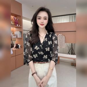 YUFUQING | เสื้อเชิ้ตแขนยาวคอวีพิมพ์ลายผีเสื้อสไตล์ฝรั่งเศสสำหรับผู้หญิงในช่วงฤดูร้อนปี 2025 เสื้อเชิ้ตแขนยาวทรงหลวมสบาย ๆ สำหรับใส่ไปทำงาน