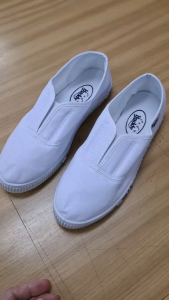 รองเท้าผ้าใบ Buddy รุ่น BC-101