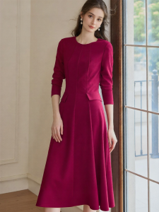 Roey s house | Eye-Catching Red Waist-Emphasizing Knitted Dress Medium-Long