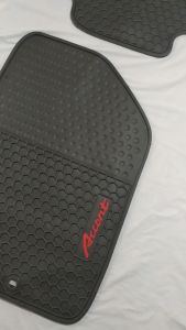 Thảm Sàn Thảm Trải Sàn Xe Huyndai Accent 2018-2023 Chất Liệu Cao Su Đúc Nguyên Khối Tổ Ong