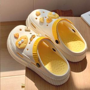 Womens Poop Cheese Closed Toe Slippers Summer Outwear Couple Indoor Non Slip Thick Sole Beach Hole Shoes Swing