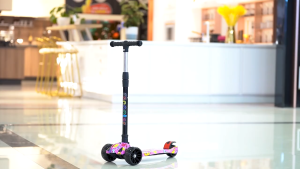 SG in Stock Kids Kick Scooter Flash Wheel With LED Adjustable Height Foldable Scooter Childrens Day Gift 儿童滑板车