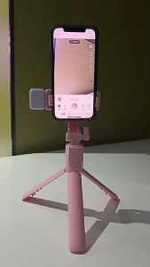 Bluetooth Portable Selfie Stick Tripod Monopod Stand Selfie with Fill Light Remote Control Wireless Extendable Phone Holder For All Phones 便携三脚架手机支架