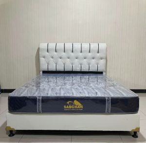 dipan kayu modern tempat tidur