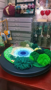 Lót ly cá nhân thư giãn khu vườn nhỏ móc len thủ công _Mini garden crochet coaster