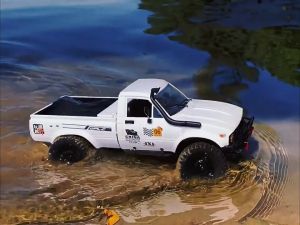 รถกระบะบังคับวิทยุ เหมาะสมกับส่วนล่างแบบโช็ค ให้กับยาง Off Road พร้อมไฟหน้าสวยงาม วัสดุยืดหยุ่นทนทาน_ WPL C24-1